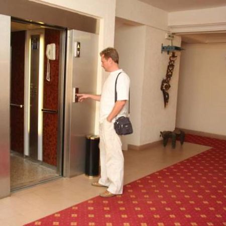Hotel Splendid Ouagadougou Exterior photo